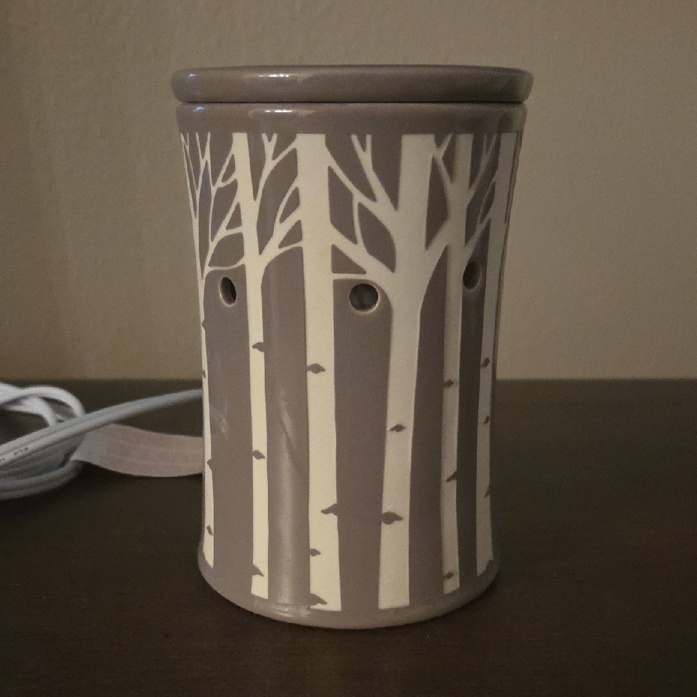 Scentsy Aspen Grove Warmer Wax Burner, Works Great, Like New Excellent Condition